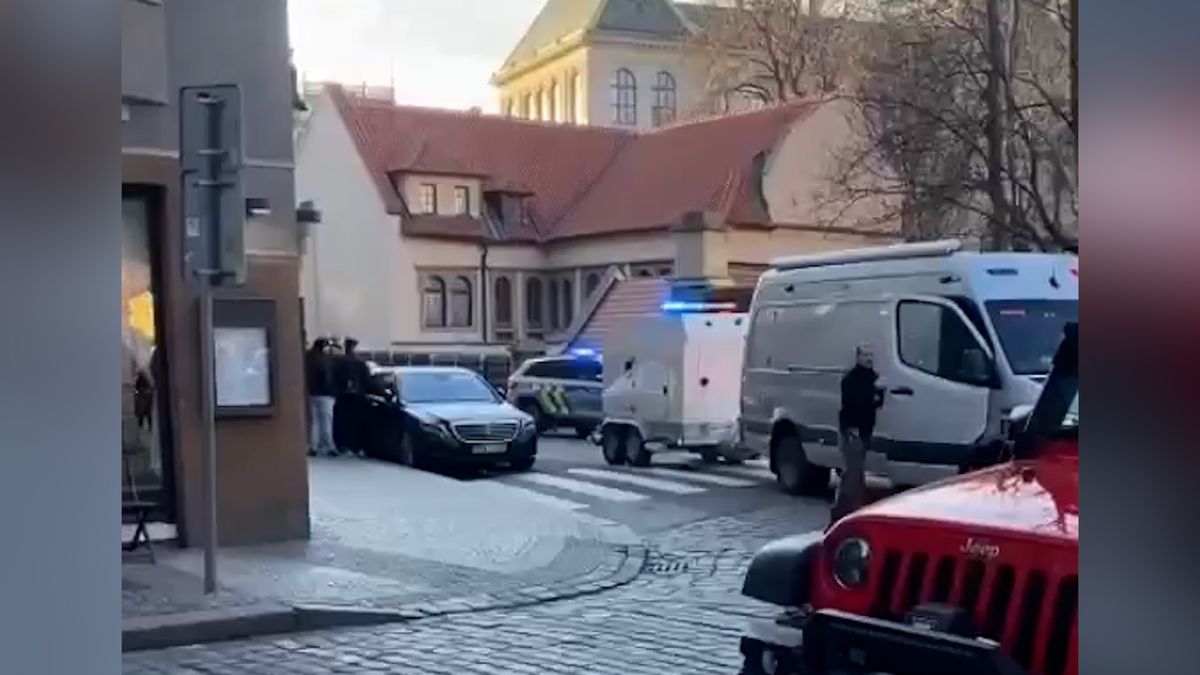 Policie zasahovala v centru Prahy kvůli podezřelé krabici